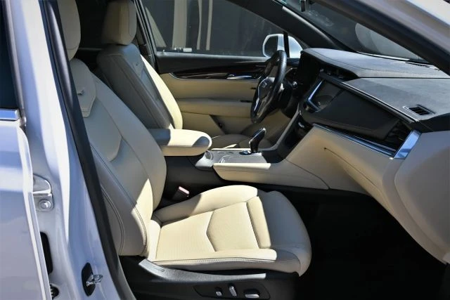 2018 Cadillac XT5 - Image 15 of 21