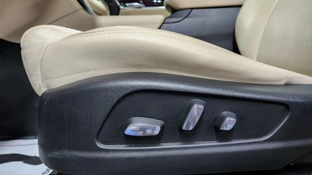2018 Cadillac XT5 - Image 10 of 12