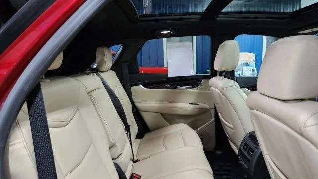 2018 Cadillac XT5 - Image 17 of 21