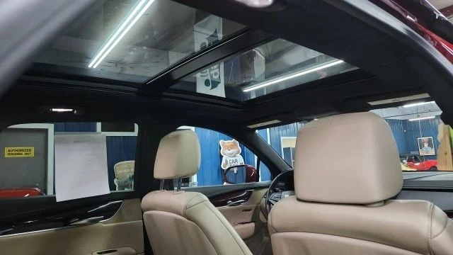 2018 Cadillac XT5 - Image 18 of 21
