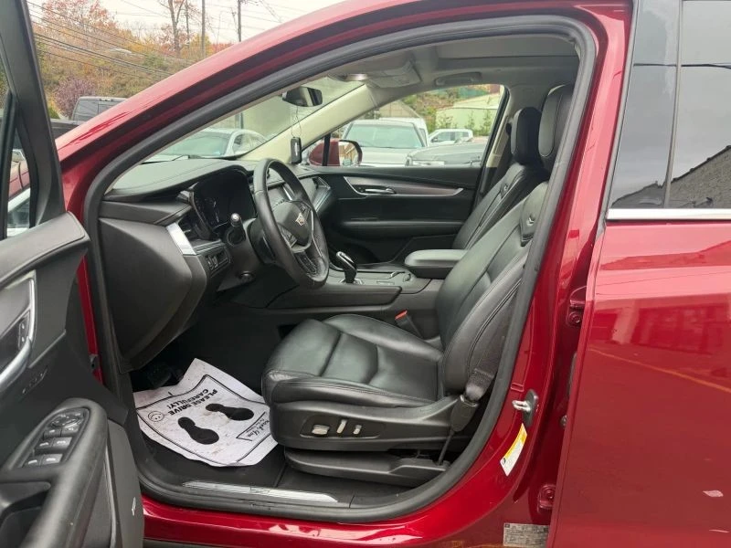 2018 Cadillac XT5 - Image 11 of 12