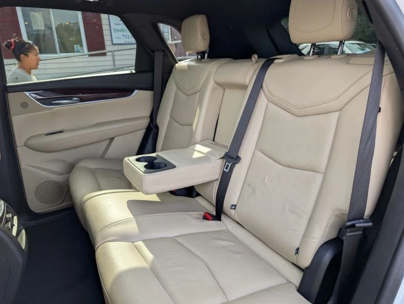 2018 Cadillac XT5 - Image 10 of 12