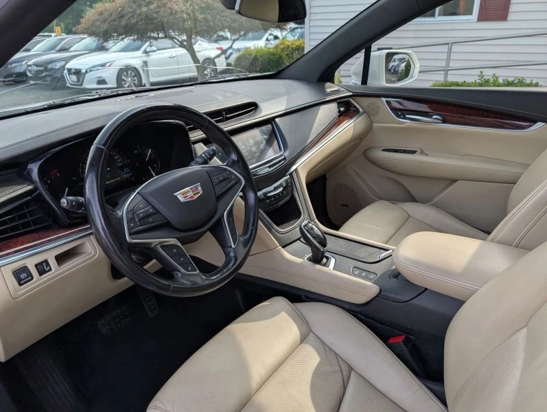 2018 Cadillac XT5 - Image 8 of 12