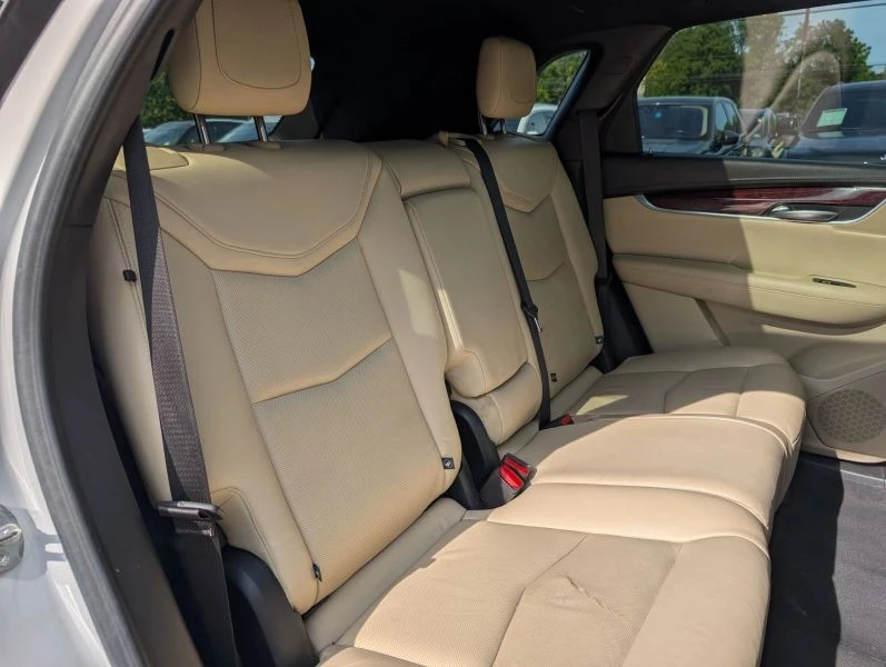2018 Cadillac XT5 - Image 11 of 12
