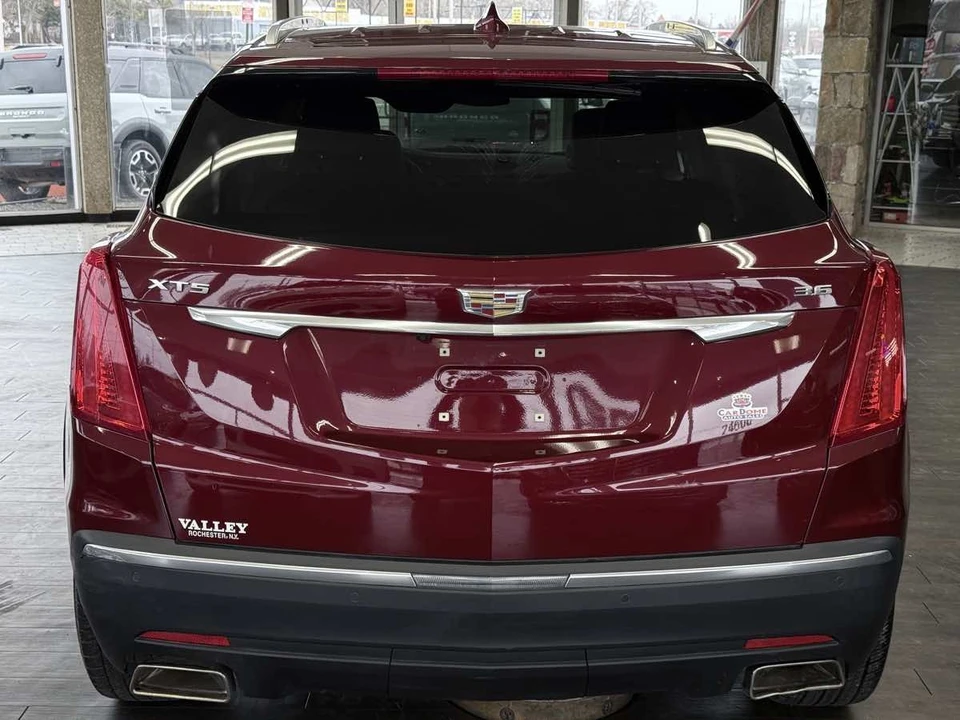 2018 Cadillac XT5 - Image 11 of 12
