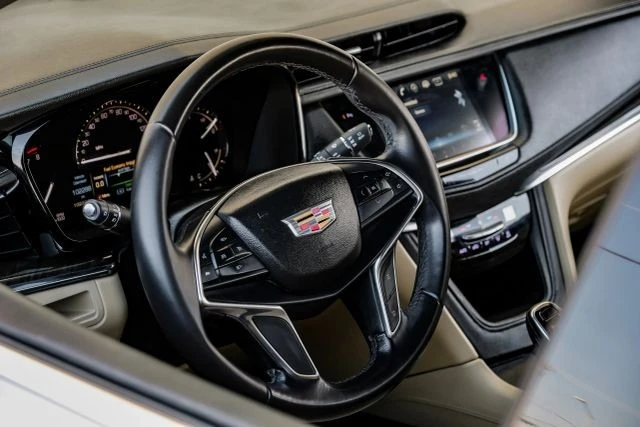 2018 Cadillac XT5 - Image 16 of 21
