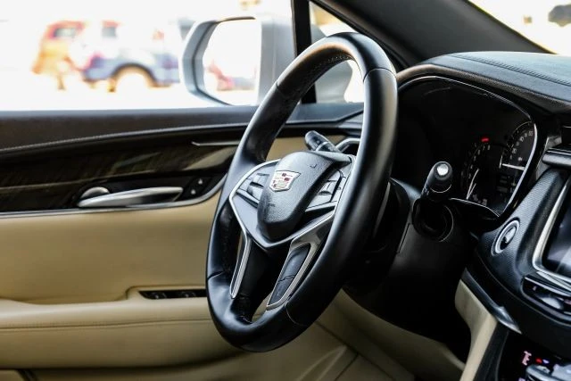 2018 Cadillac XT5 - Image 15 of 21