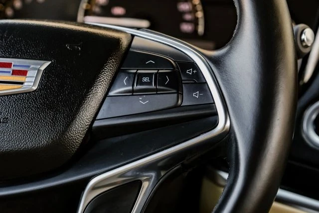 2018 Cadillac XT5 - Image 17 of 21