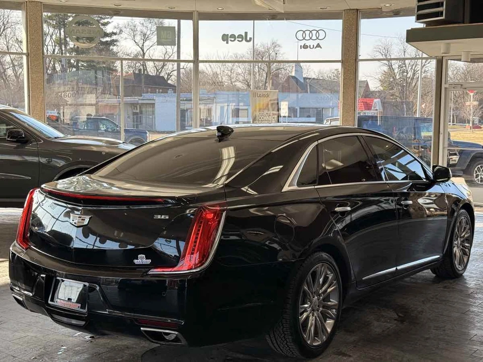 2018 Cadillac XTS - Image 8 of 12