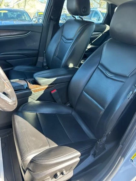 2018 Cadillac XTS - Image 10 of 12