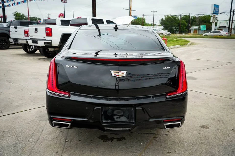 2018 Cadillac XTS - Image 8 of 14