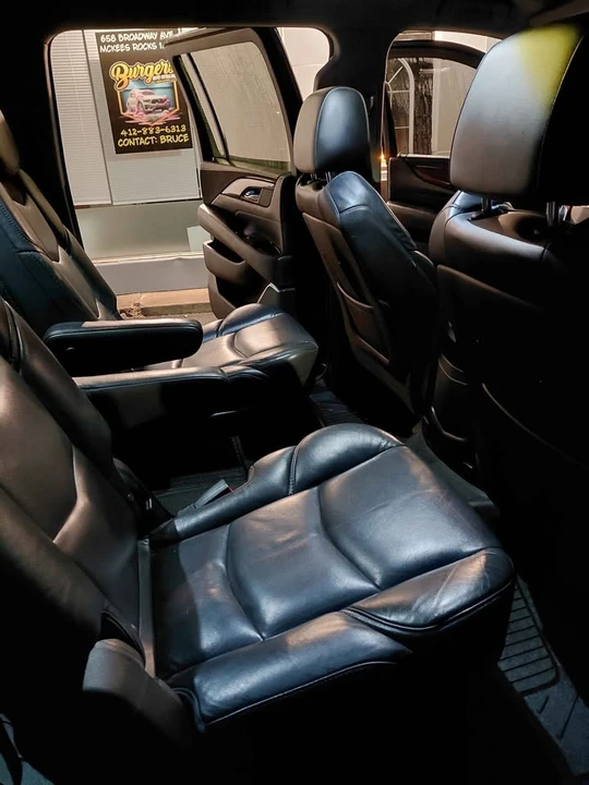 2018 Cadillac Escalade 4th Gen - Image 10 of 13