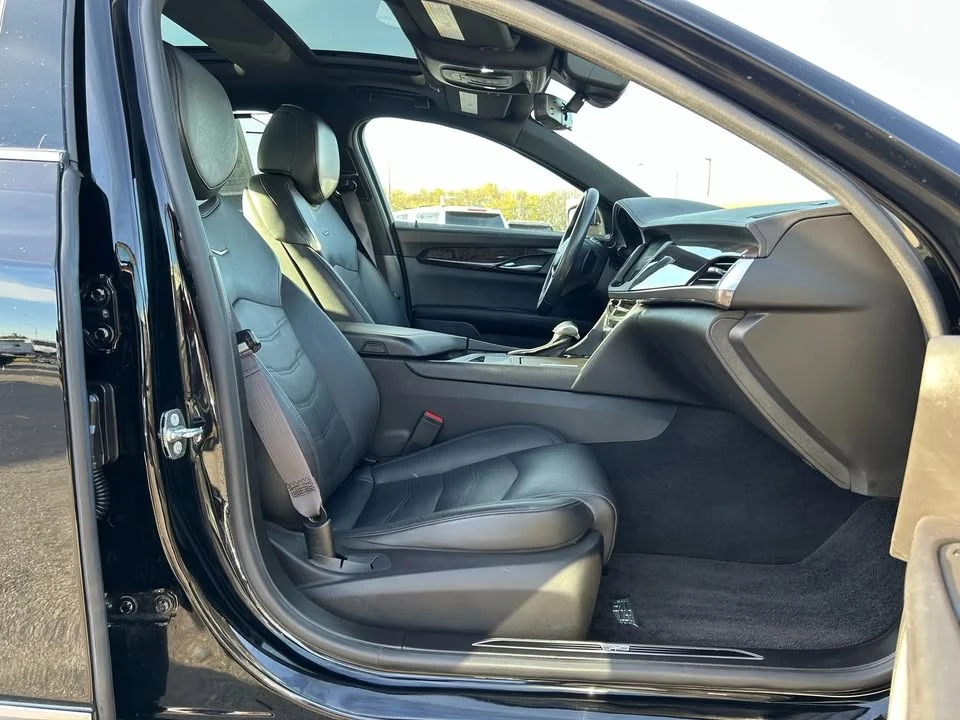 2018 Cadillac CT6 - Image 17 of 19