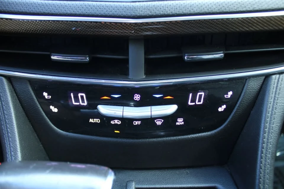 2018 Cadillac CT6 - Image 17 of 19