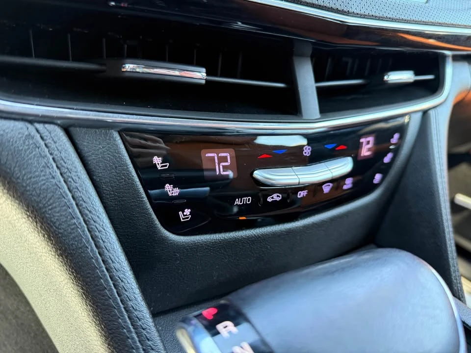 2018 Cadillac CT6 - Image 16 of 19
