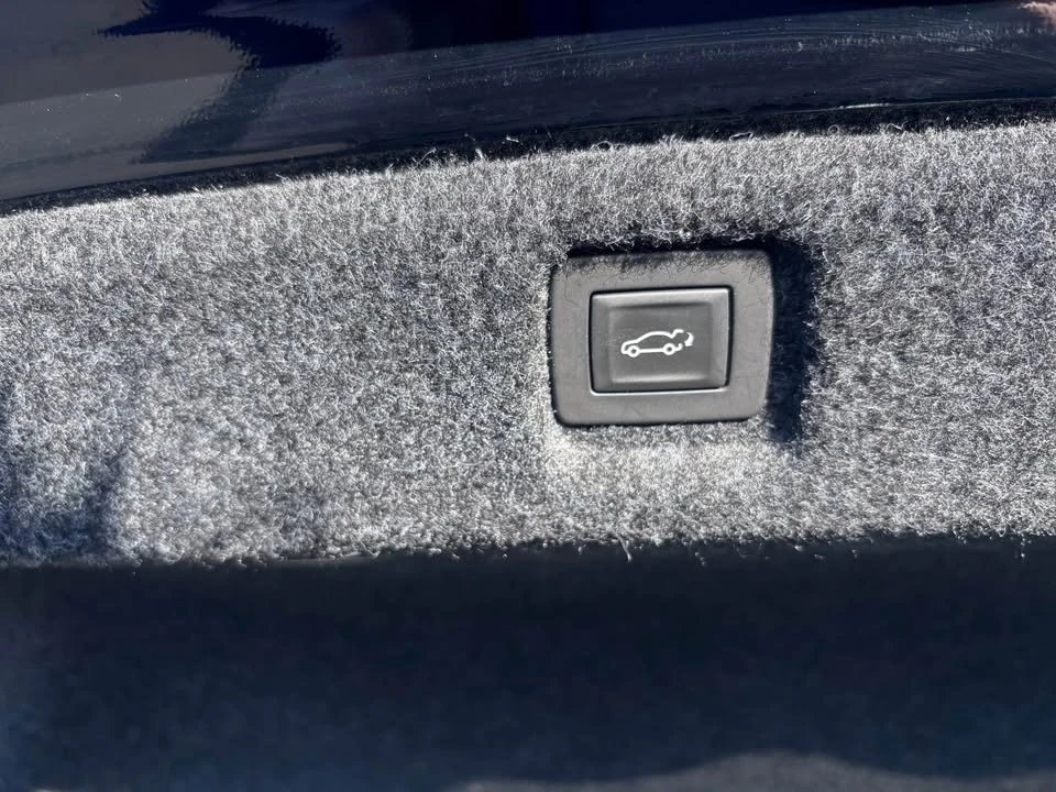 2018 Cadillac CT6 - Image 16 of 18