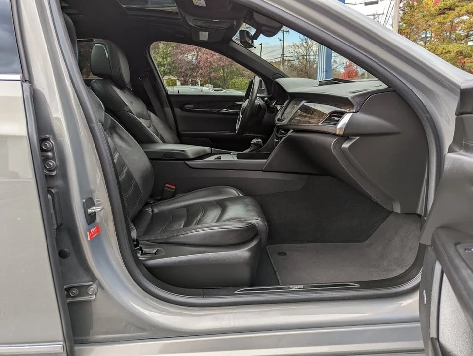 2018 Cadillac CT6 - Image 8 of 14