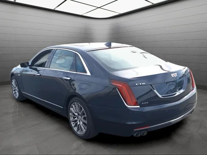 2018 Cadillac CT6 - Image 9 of 11