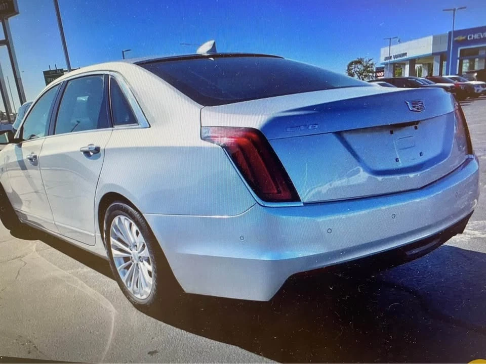 2018 Cadillac CT6 - Image 16 of 18