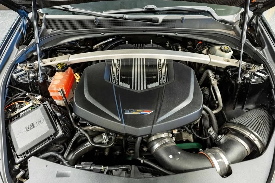 2018 Cadillac CTS-V 3rd Gen - Image 17 of 18