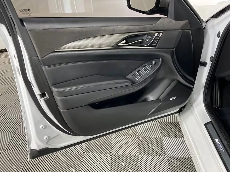 2018 Cadillac CTS-V 3rd Gen - Image 18 of 20