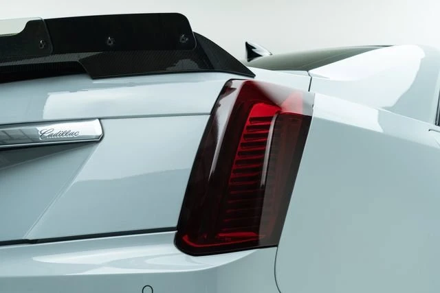 2018 Cadillac CTS-V 3rd Gen - Image 13 of 19