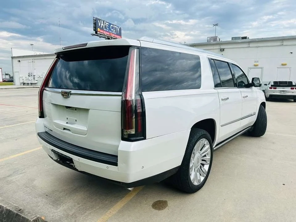 2018 Cadillac Escalade 4th Gen - Image 2 of 9