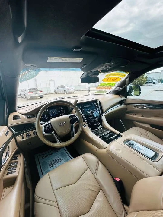 2018 Cadillac Escalade 4th Gen - Image 7 of 9
