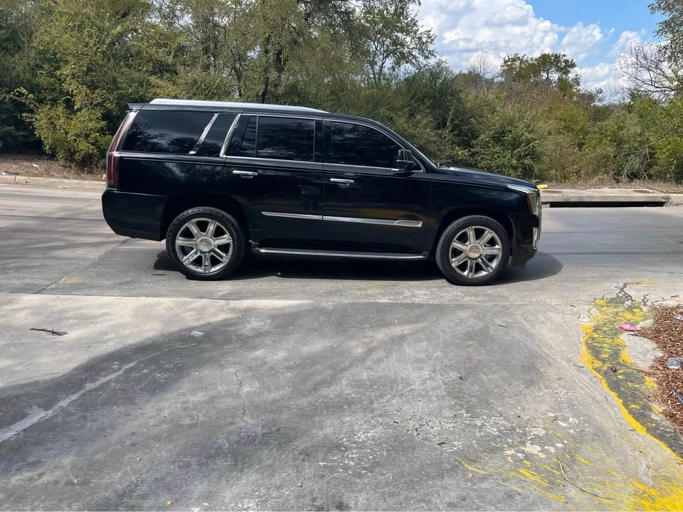 2018 Cadillac Escalade 4th Gen - Image 4 of 6