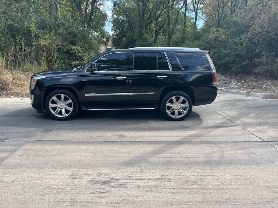 2018 Cadillac Escalade 4th Gen - Image 2 of 6