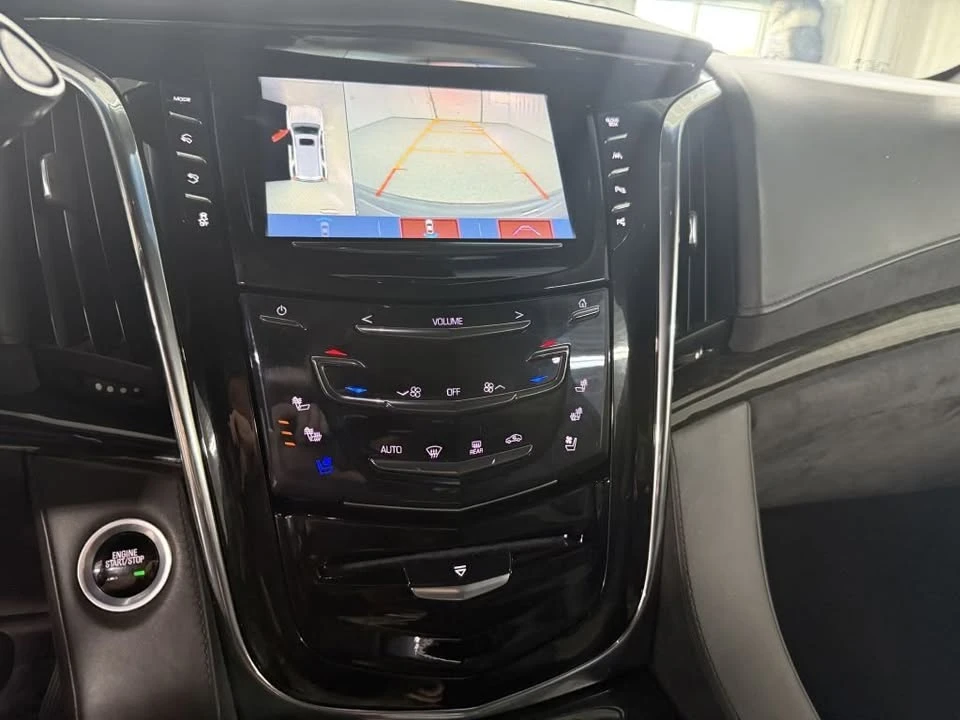 2018 Cadillac Escalade 4th Gen - Image 19 of 20