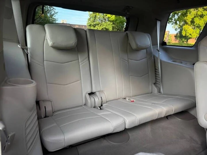 2018 Cadillac Escalade 4th Gen - Image 5 of 10