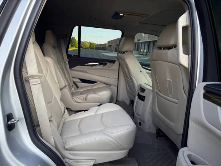 2018 Cadillac Escalade 4th Gen - Image 4 of 10