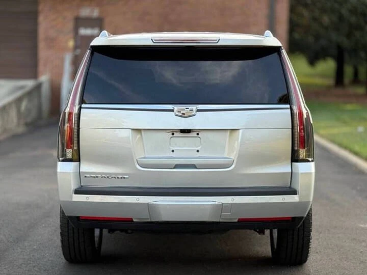 2018 Cadillac Escalade 4th Gen - Image 3 of 10