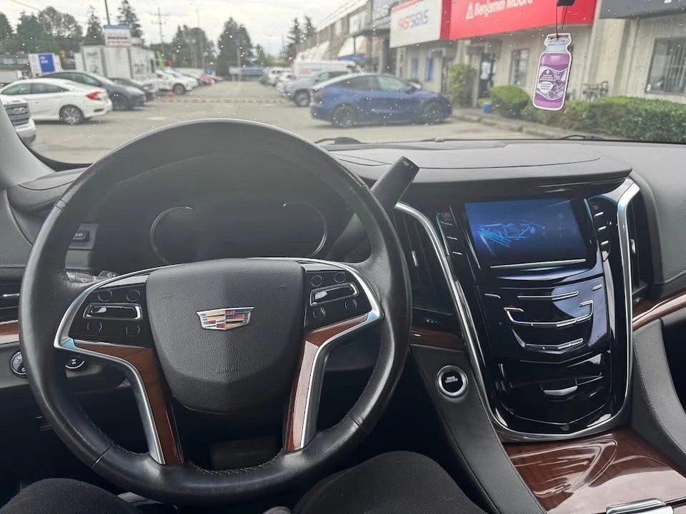 2018 Cadillac Escalade 4th Gen - Image 8 of 14