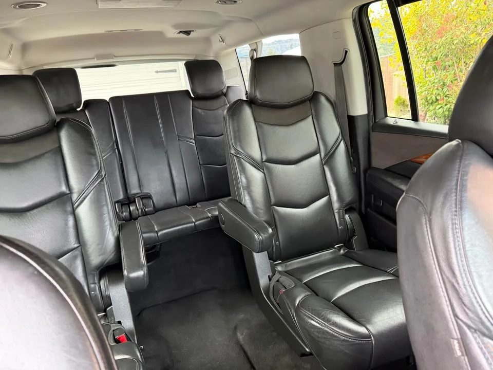 2018 Cadillac Escalade 4th Gen - Image 9 of 9