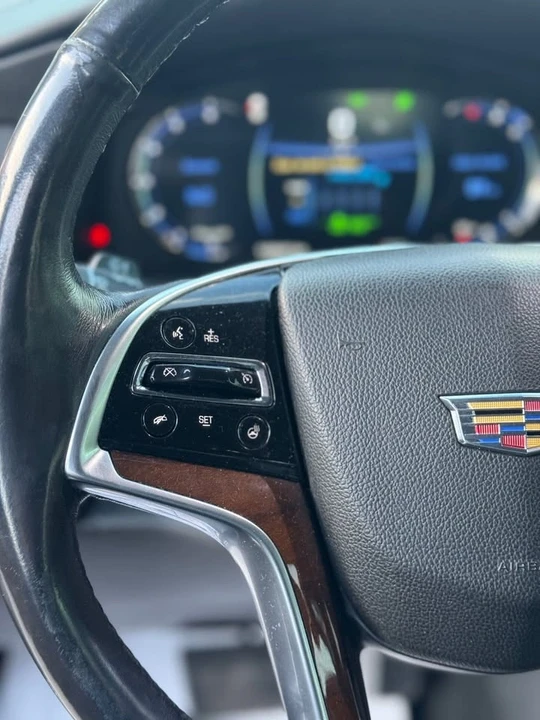 2018 Cadillac Escalade 4th Gen - Image 14 of 20