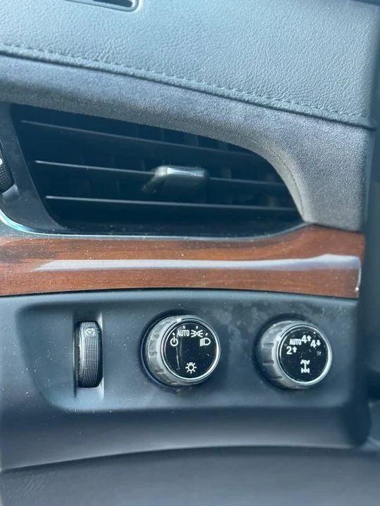 2018 Cadillac Escalade 4th Gen - Image 12 of 20