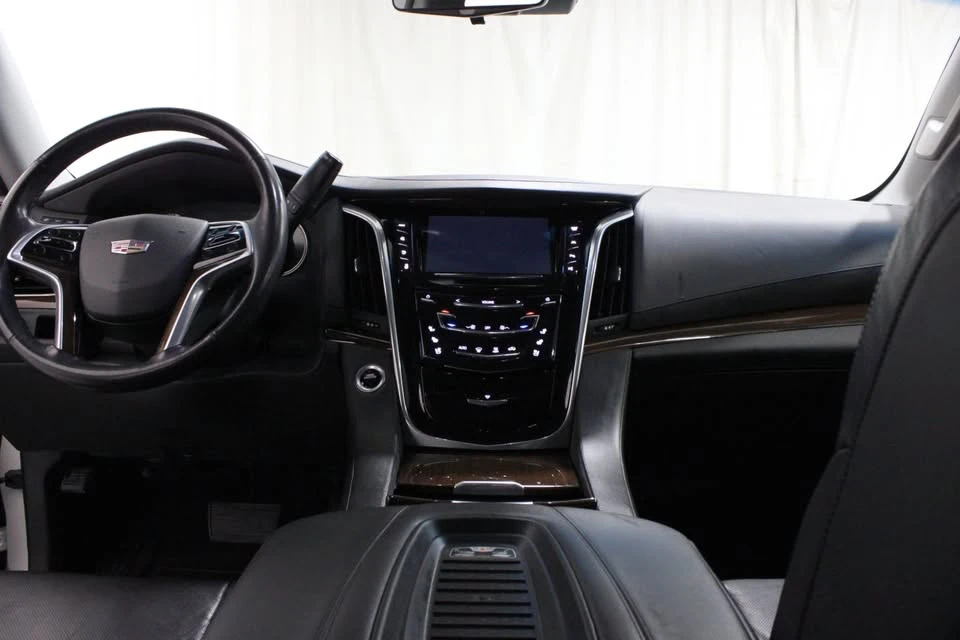 2018 Cadillac Escalade 4th Gen - Image 2 of 20