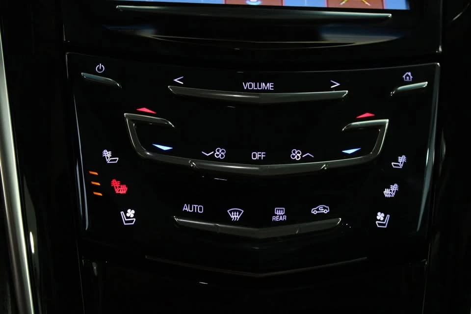 2018 Cadillac Escalade 4th Gen - Image 18 of 20