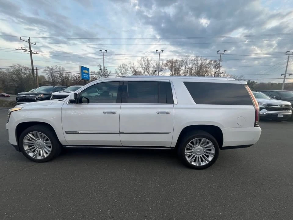 2018 Cadillac Escalade 4th Gen - Image 8 of 20