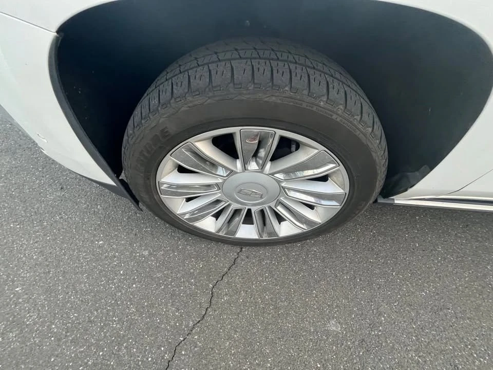 2018 Cadillac Escalade 4th Gen - Image 19 of 20