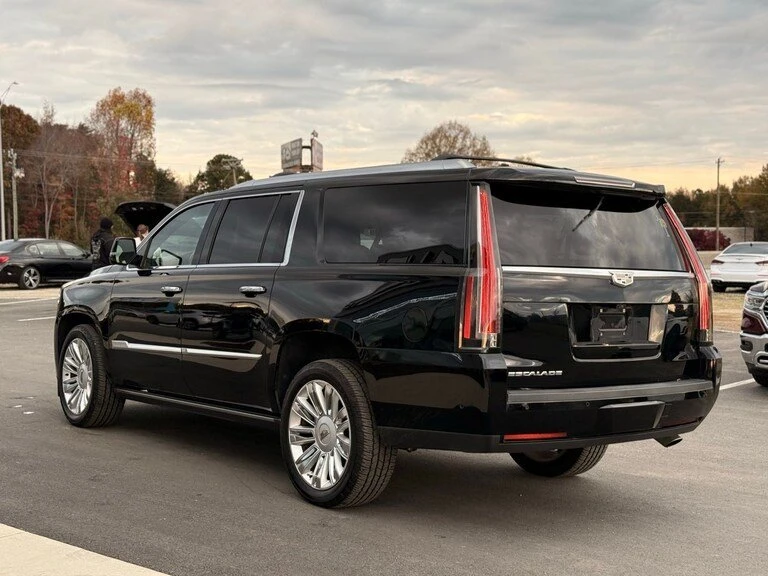 2018 Cadillac Escalade 4th Gen - Image 5 of 16