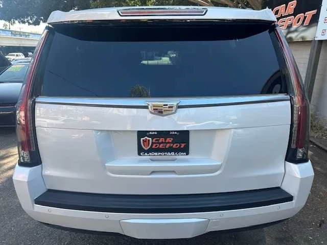 2018 Cadillac Escalade 4th Gen - Image 8 of 17