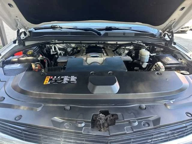 2018 Cadillac Escalade 4th Gen - Image 16 of 19