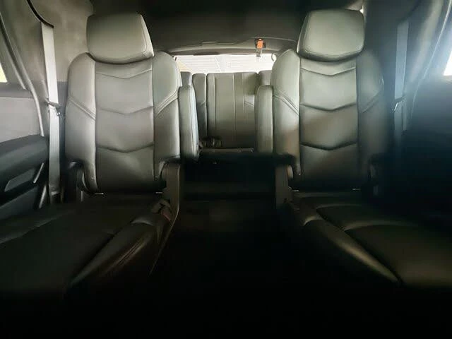 2018 Cadillac Escalade 4th Gen - Image 17 of 20