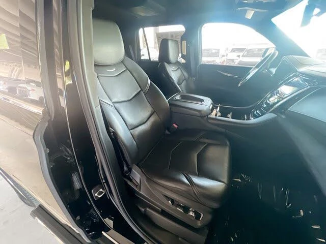 2018 Cadillac Escalade 4th Gen - Image 19 of 20