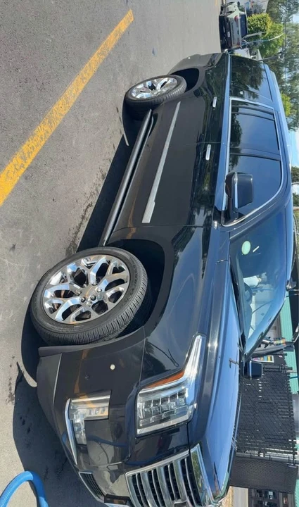 2018 Cadillac Escalade 4th Gen - Image 17 of 18