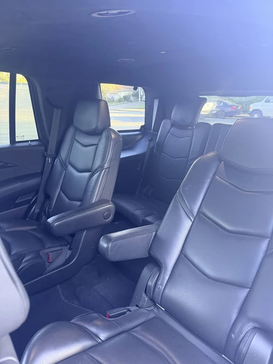 2018 Cadillac Escalade 4th Gen - Image 7 of 10