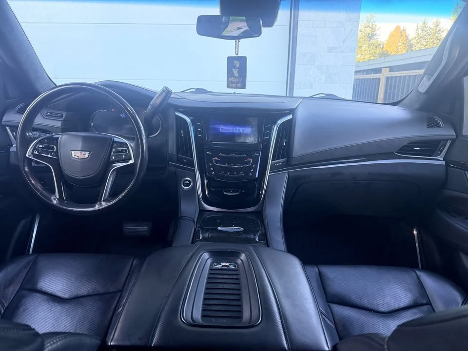 2018 Cadillac Escalade 4th Gen - Image 5 of 10
